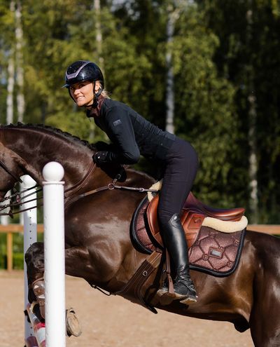 Mahogany Glimmer Estehuopa (Pony)
