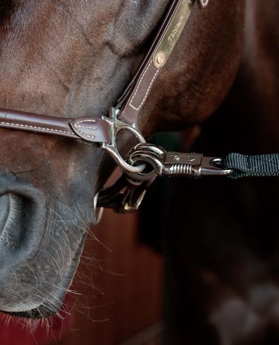 Kiinnityshihna nylonia (musta)